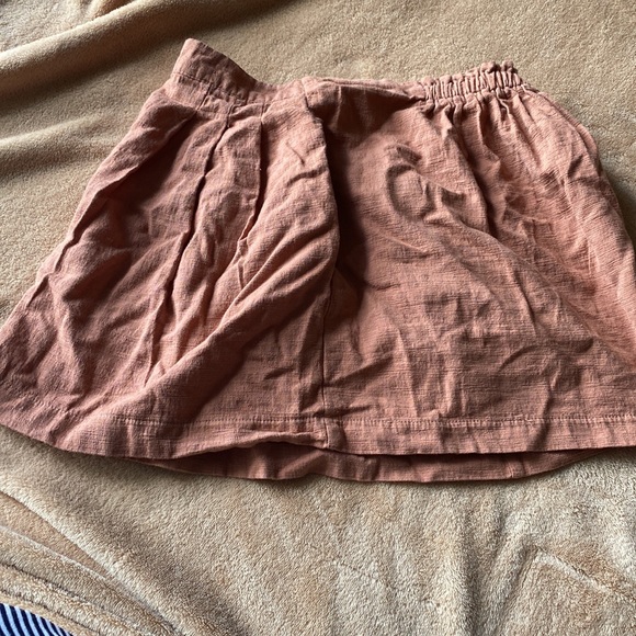 GB GIRLS - LIGHT BROWN SKIRT - Picture 3 of 4